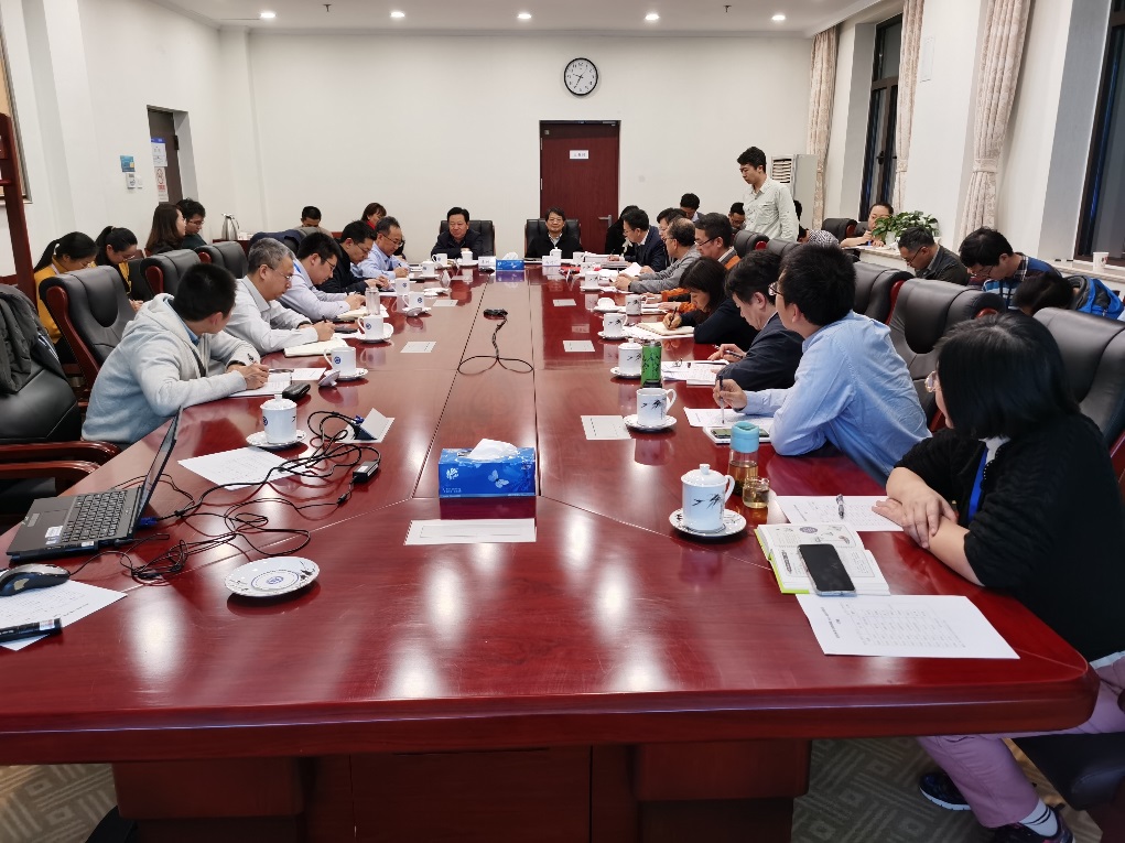 前沿科学与教育局2019年度工作总结会召开